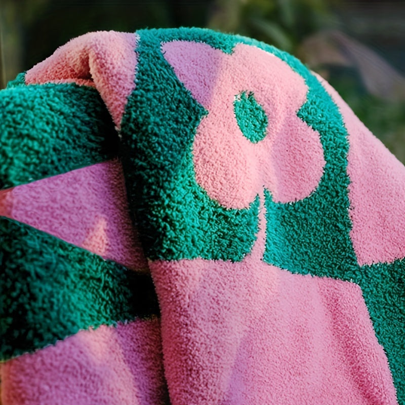 1pc Cozy Fleece Throw Blanket - Soft, Warm, Lightweight, Plush Lap Blanket for Couch, Sofa - Geometric Pattern, Perfect for Women, Men, Ramadan, Indoor, Outdoor Use