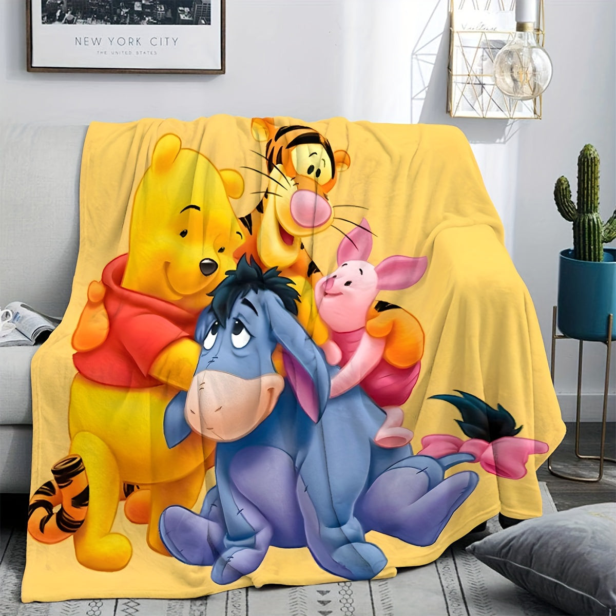 UME Cozy Flannel Throw Blanket - Winnie the Pooh, Tigger & Piggy Cartoon Design | Versatile All-Season Use for Couch, Bed, Office | Dry Clean Only