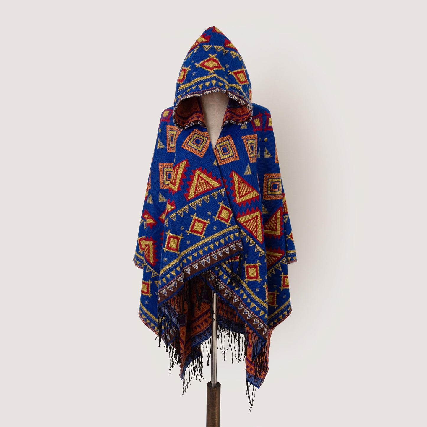 Cozy Oversized Hoodie Scarf Blanket - Stylish Boho Geometric Print with Tassels - Ultra-Soft Warm Cape for Outdoor Adventures, Windproof & Thick Cardigan Shawl
