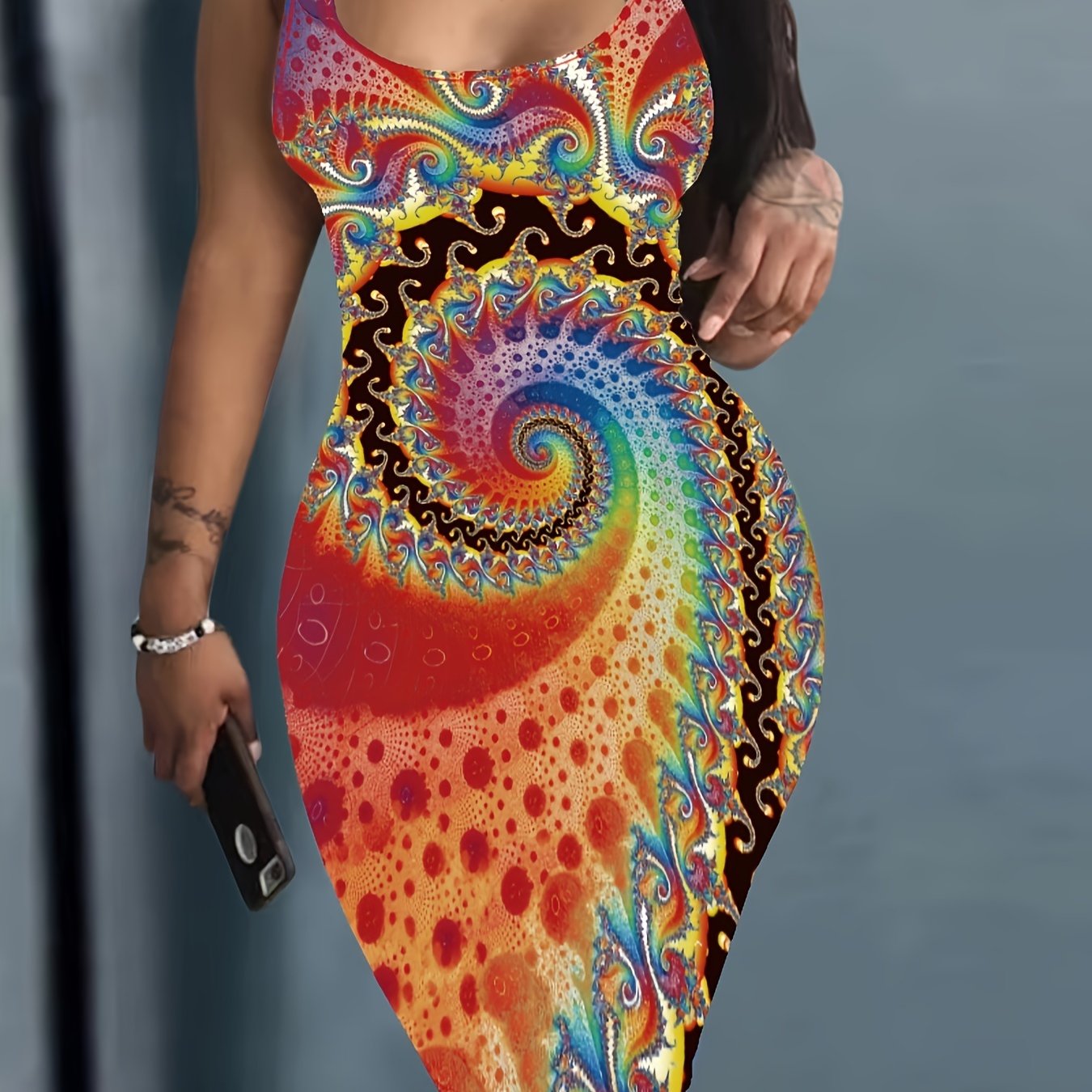 Flattering Abstract Print Sleeveless Tank Dress - Fashion-Forward Casual Style - Figure-Hugging Bodycon Fit - Perfect for Spring & Summer - Comfortable Crew Neckline - Womens Wardrobe Essential