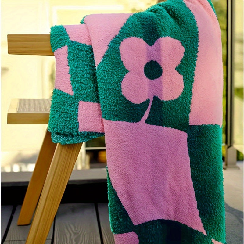 1pc Cozy Fleece Throw Blanket - Soft, Warm, Lightweight, Plush Lap Blanket for Couch, Sofa - Geometric Pattern, Perfect for Women, Men, Ramadan, Indoor, Outdoor Use
