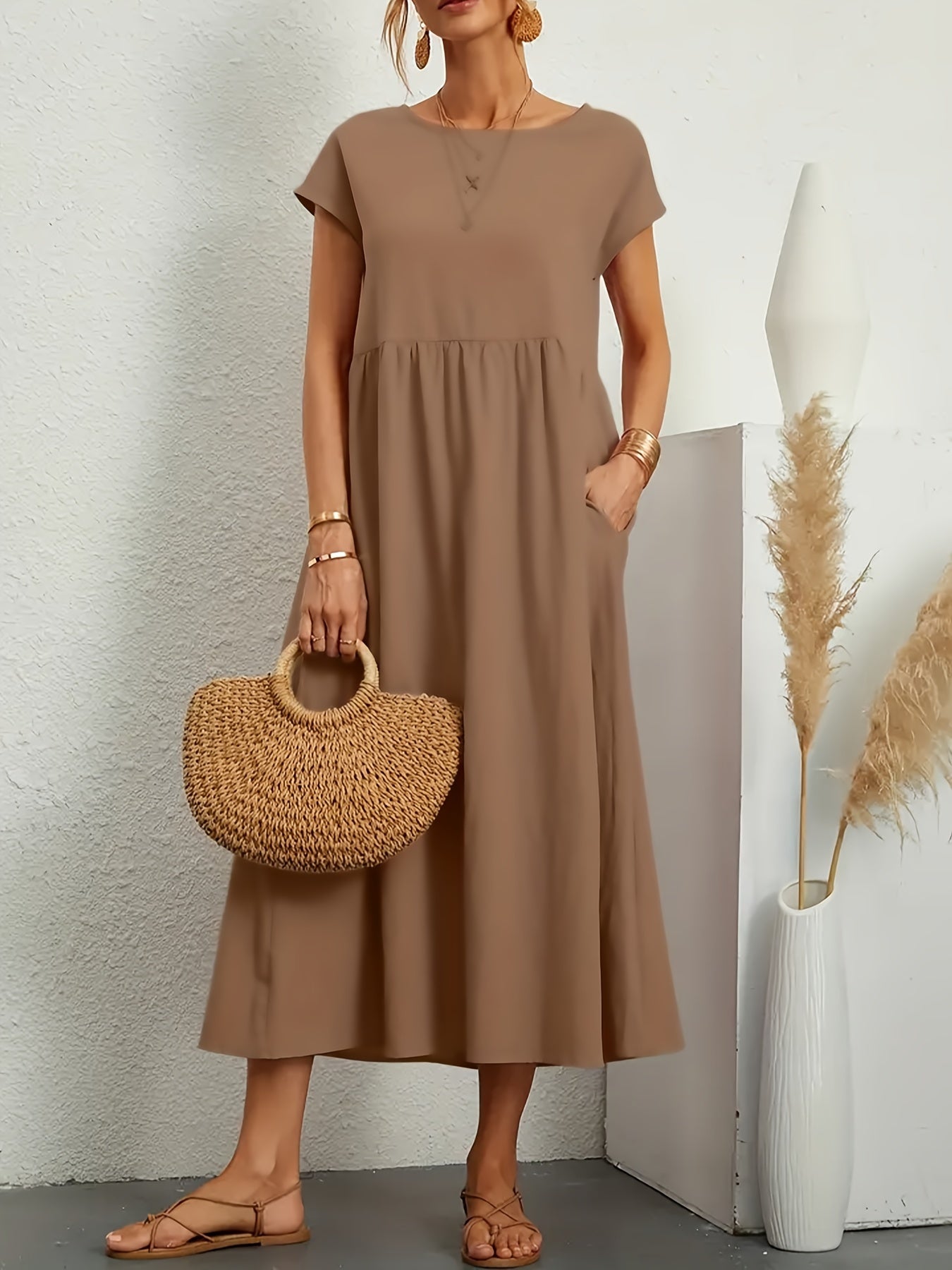 Plus Size Elegant Fit and Flare Crew Neck Dress with Pockets - Soft Medium Stretch Polyester, Solid Color, Short Sleeve, Midi Length, Perfect for Spring and Summer - Womens Casual Comfortable Knit Fabric Clothing