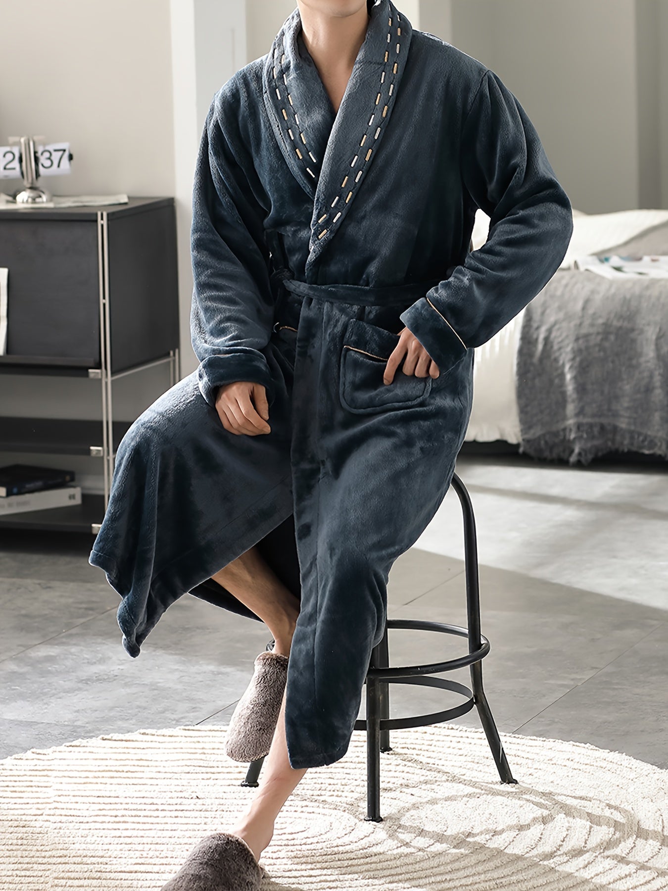 Men's Comfy Solid Fleece Warm Thickened Robe Home Lapel Pajamas Wear With Pockets, One-piece Lace Up Kimono Night-robe Warm Sets After Bath