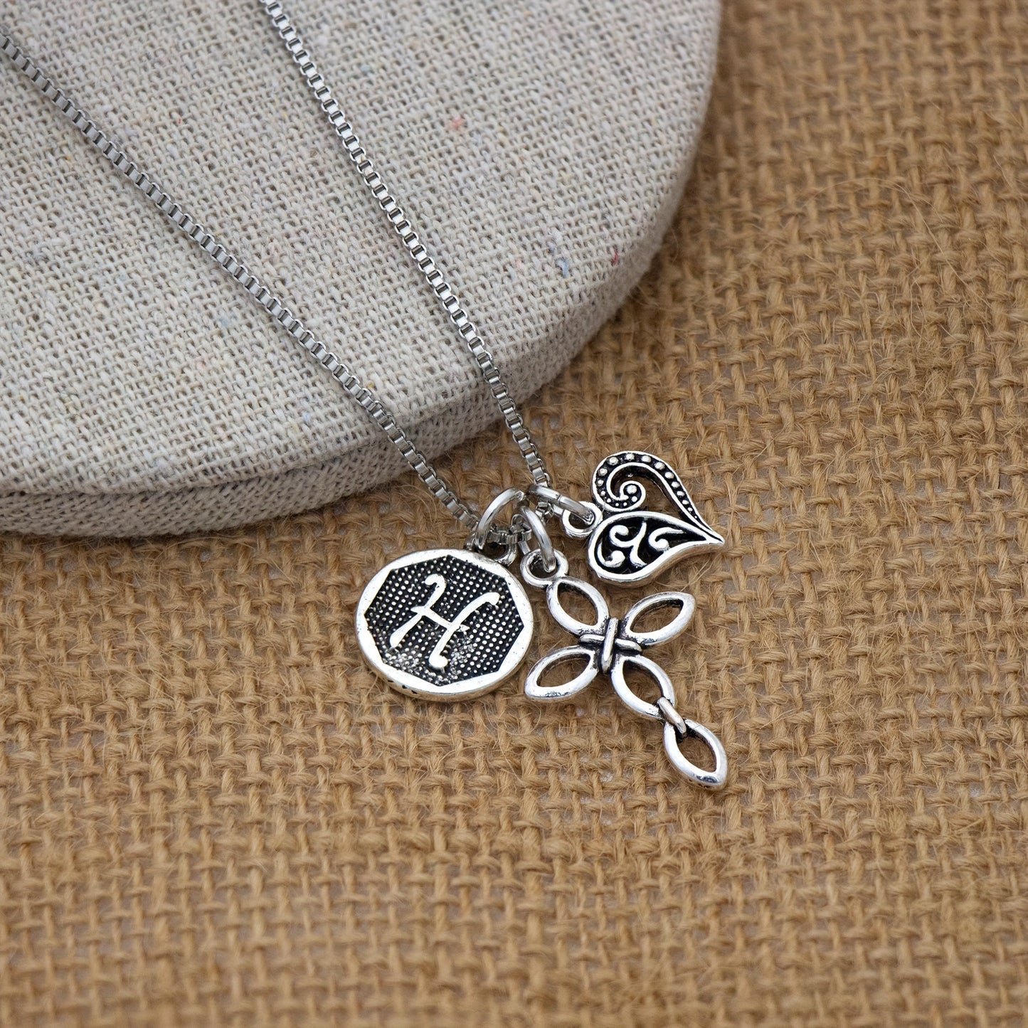 1pc Silvery Initial A-Z Square Chain Necklace For Men Women, Letter Heart Cross Pendant Necklaces, Valentine's Day Birthday Jewelry Gifts