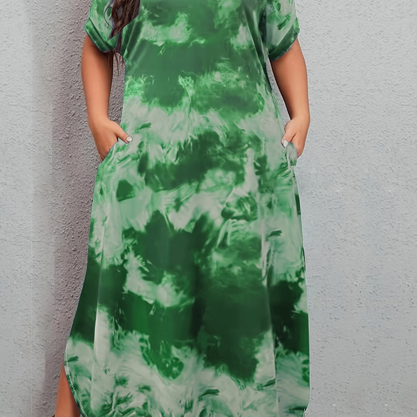 Plus Size V-Neck Tie Dye Print Curved Hem Long Length Dress - Soft Medium Stretch Polyester, Loose Fit, Short Sleeve, Pocket, Pullover, Random Printing - Perfect for Weekend Casual Spring, Summer, and Fall Occasions