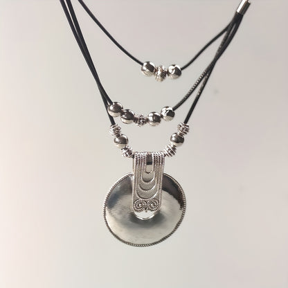 Bohemian Beach Style Round Alloy Pendant Necklace Vintage Ladies Necklace Party Jewelry Gift