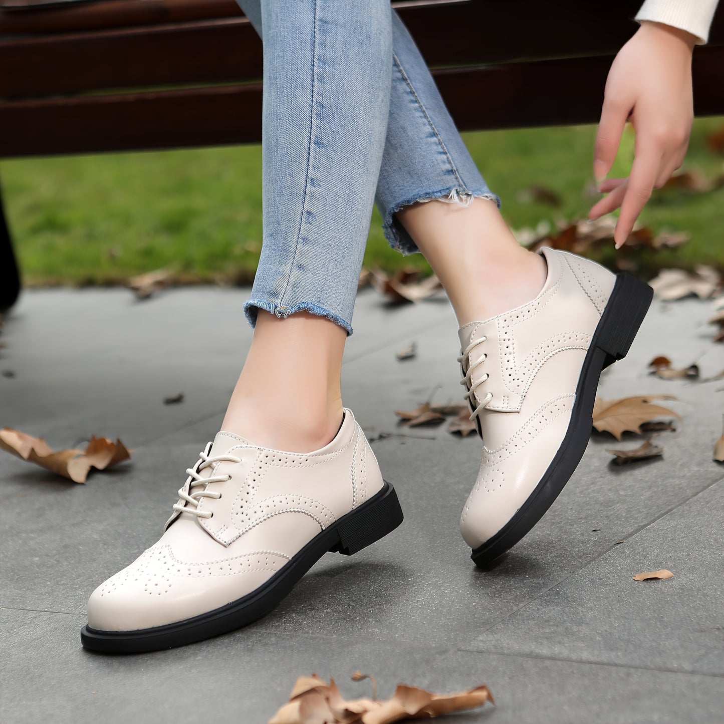 Women's Classic Oxford Lace Up Business Dress Pointed Thick Leather Formal Shoes