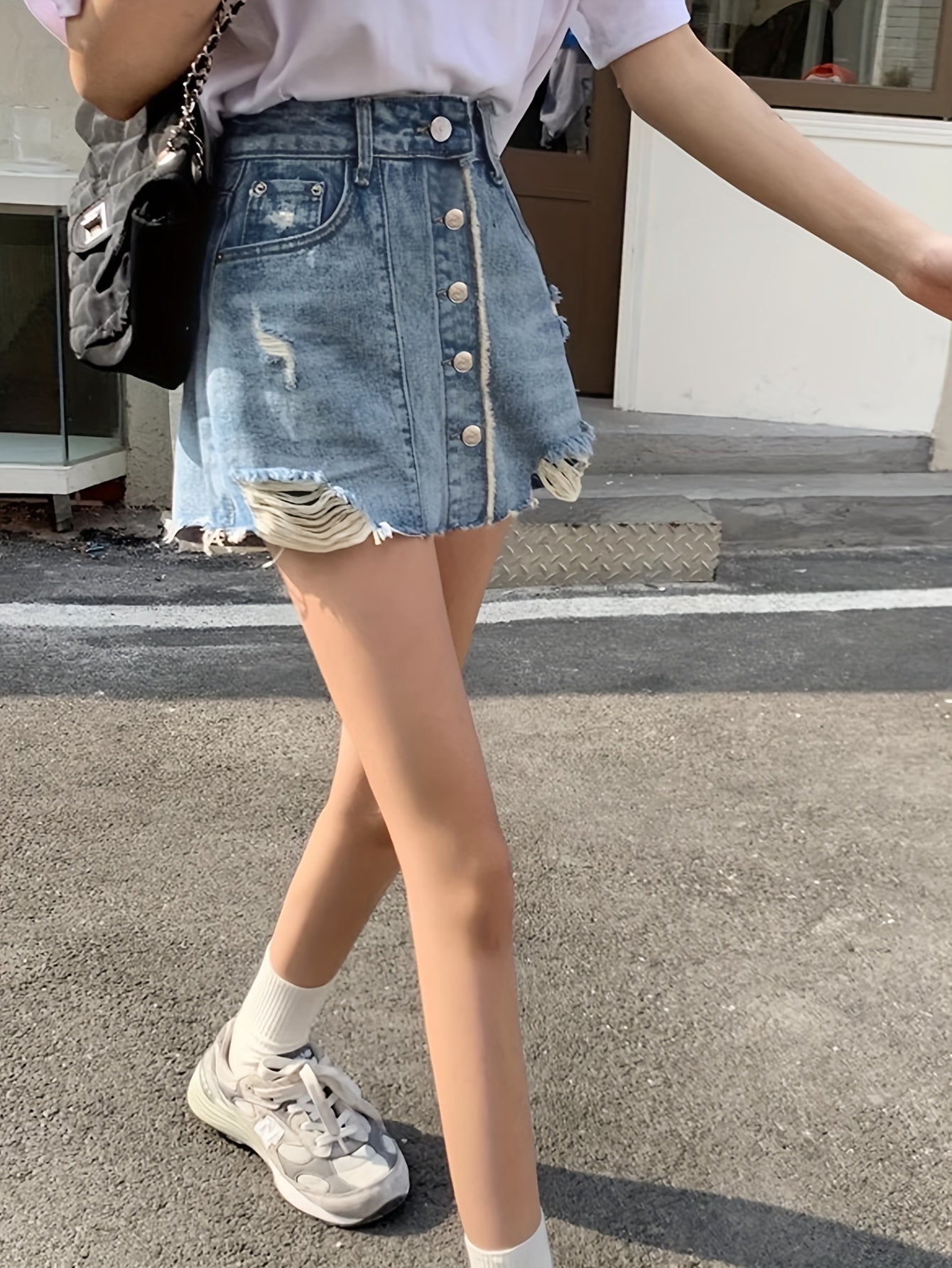ZllKl  Women's Summer Street Style High-Waisted Denim Skirt Shorts With Single-breasted Raw Hem Button-Up Detail And Distressed Design For Casual Wear