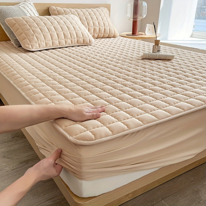 1pc Deluxe Hypoallergenic Mattress Protector - Deep Pocket, Quilted, Waterproof and Soft, for Comfortable Sleep in Bedroom or Guest Room