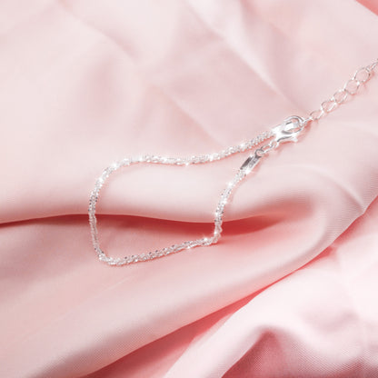Luxurious 925 Silver-Plated Sparkling Bracelet - Slim, Adjustable, and Durable Design for Daily Wear - Perfect Holiday Gift for Beautiful Women, Ideal for Any Occasion