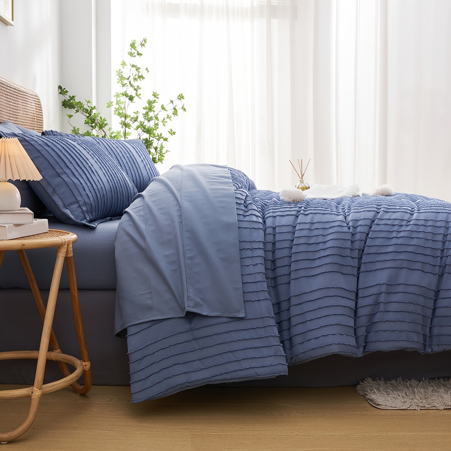 7-Piece Boho Chic Striped Textured Pattern Bed Set - Soft, Lightweight, Microfiber Bedding with Shabby Chic Design - Queen/King Size Bed in a Bag for All Seasons with Easy Care