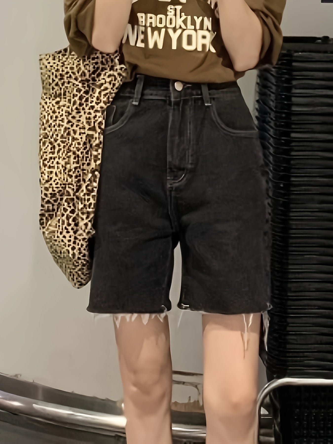 ZllKl  Casual High Waist Embroidered Heart Denim Shorts, Loose Fit, Wide Leg, Mid-thigh Length Denim Jorts, Trendy Summer Wear