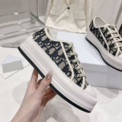 ZllKl Spring and Summer New D Low-Top Canvas Shoes Female Feide Embroidered Presbyopic HOTan and NEWn Leisure All-Match Thick Bottom Board Shoes