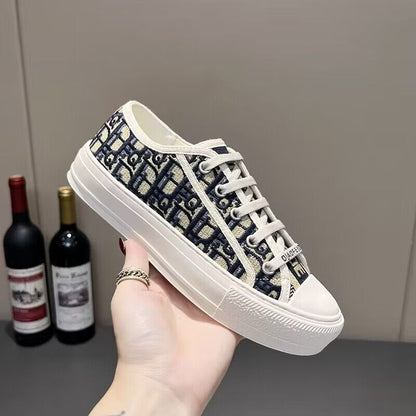 ZllKl Spring and Summer New D Low-Top Canvas Shoes Female Feide Embroidered Presbyopic HOTan and NEWn Leisure All-Match Thick Bottom Board Shoes