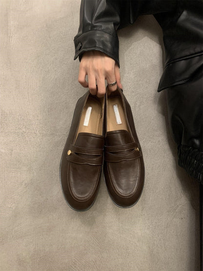 2025  Retro British style small gold buckle low heel loafer single shoes women's autumn popular new commuter one-pedal small leather shoes