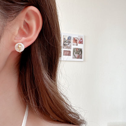 2025 S925 silver needle simple small exquisite earrings retro elegant temperament rose baroque freshwater pearl stud earrings