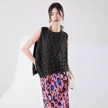 2025 Miyake Large Size Women's Summer Women's Top New Design Sense Irregular Fashion Commuter Versatile Sleeveless T-Shirt