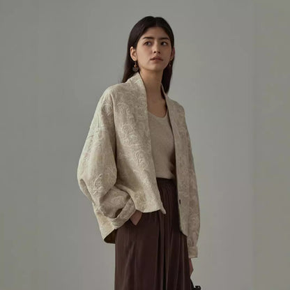 2025 Autumn short coat for women, autumn outer wear, new Chinese V-neck loose heavy industry embroidered cardigan top B0815