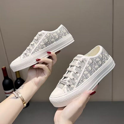 ZllKl Spring and Summer New D Low-Top Canvas Shoes Female Feide Embroidered Presbyopic HOTan and NEWn Leisure All-Match Thick Bottom Board Shoes
