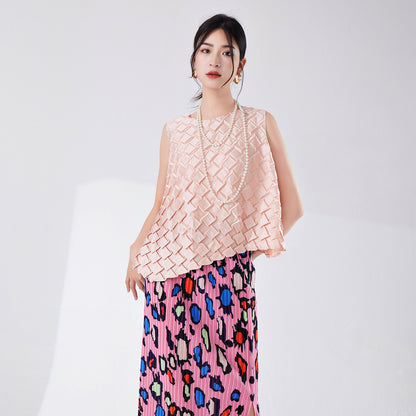 2025 Miyake Large Size Women's Summer Women's Top New Design Sense Irregular Fashion Commuter Versatile Sleeveless T-Shirt