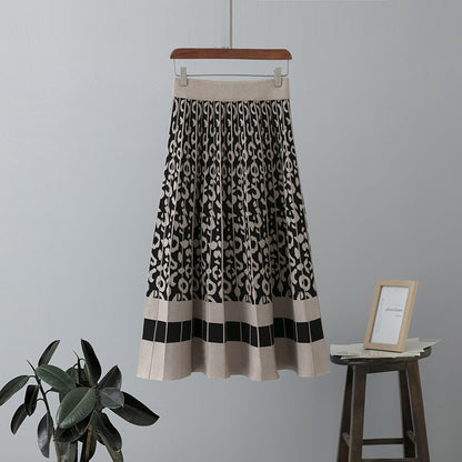 ZllKl In the autumn and winter of 2025, the new retro leopard print contrasting color knitted skirt for women's A-shaped pleated skirt with a large pendulum medium and long.