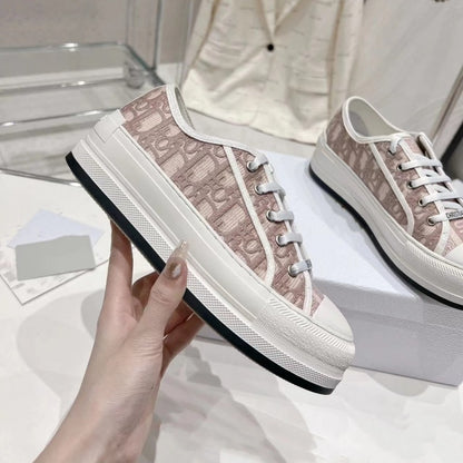 ZllKl Spring and Summer New D Low-Top Canvas Shoes Female Feide Embroidered Presbyopic HOTan and NEWn Leisure All-Match Thick Bottom Board Shoes