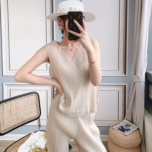 2025 high-end T-shirt top women's sleeveless summer new V-neck vest temperament commuting versatile casual shirt unique
