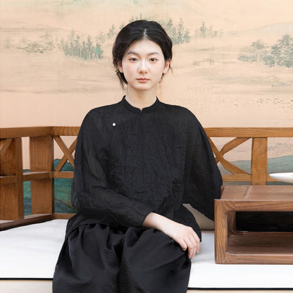 New Chinese spring and summer shirt, crepe black and white thin Chinese sunscreen shirt, improved long-sleeved top B0420