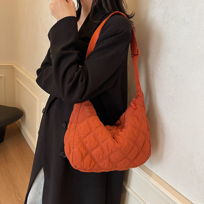 2025 ZLLKL Korean version of fashion diamond shoulder bag popular new casual large-capacity messenger bag solid color simple cotton clothes dumpling bag