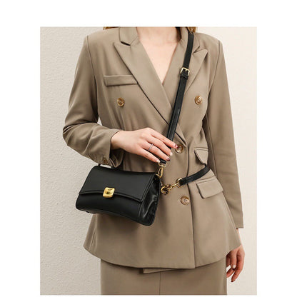 ZLLKL 2025 Black Underarm Bag Women's  New Summer Tide Premium Texture Niche One Shoulder Portable Small Square Bag Crossbody Women's Bag