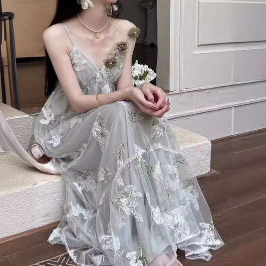 2025 Summer women's popular new  suspender dress on the run princess retro vacation dress