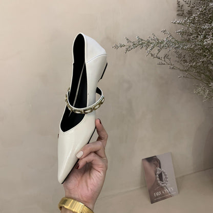 2025  Pointed low-heeled single shoes women's popular autumn new Korean version retro one-word buckle with skirt shallow mouth Mary Jane shoes