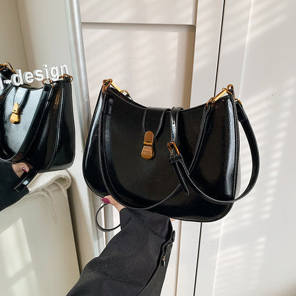 ZLLKL 2025 Korean niche design fashionable and versatile work commuter bag women's popular new retro casual shoulder armpit bag
