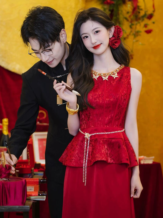 New Chinese engagement dress 2025 new red bridal toast suit wedding return thank you banquet casual women