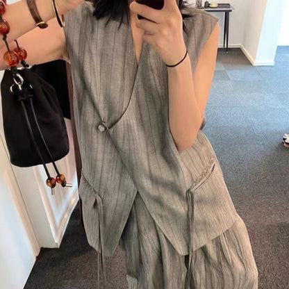 2025 Spot Korean version of popular fashion sports style set popular summer new irregular V-neck sleeveless two-piece set