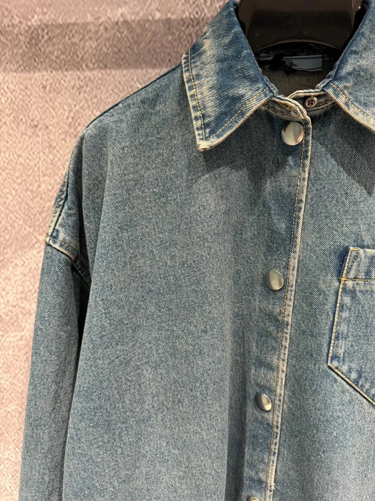 2024 Spring/Summer New American Vintage Turndown Collar Oversize Loose Long sleeved Long Shirt Washed Denim Coat woman tops