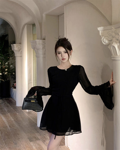 Zllkl Fiona Solid Color Black Long Sleeve Backless Round Neck Pleated Mini Dress
